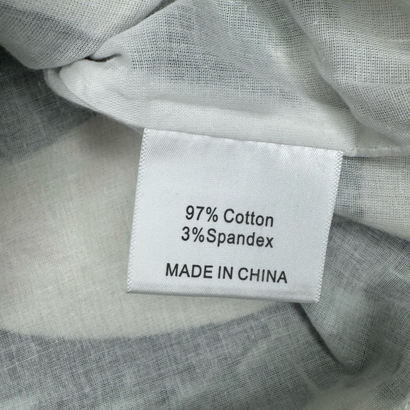 Kourt Green Leaf Print Women's Crop Top - Picture 11 of 12